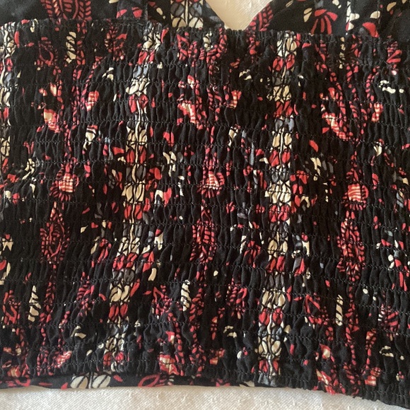 Hollister croptop - Picture 6 of 8